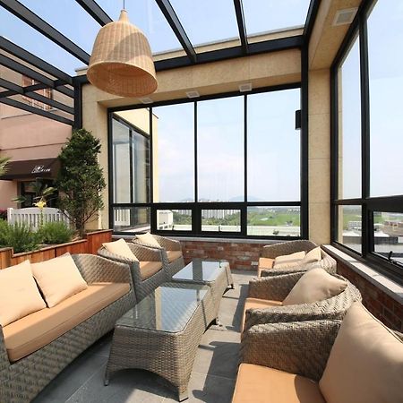 Hotel Raum Szuncshon Kültér fotó