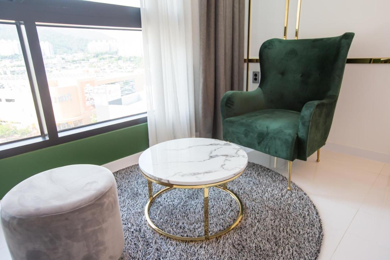 Hotel Raum Szuncshon Kültér fotó