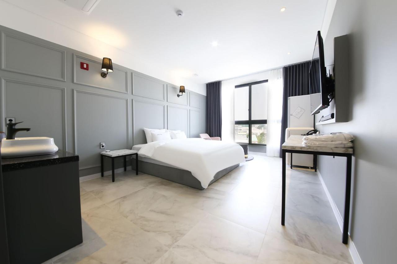 Hotel Raum Szuncshon Kültér fotó
