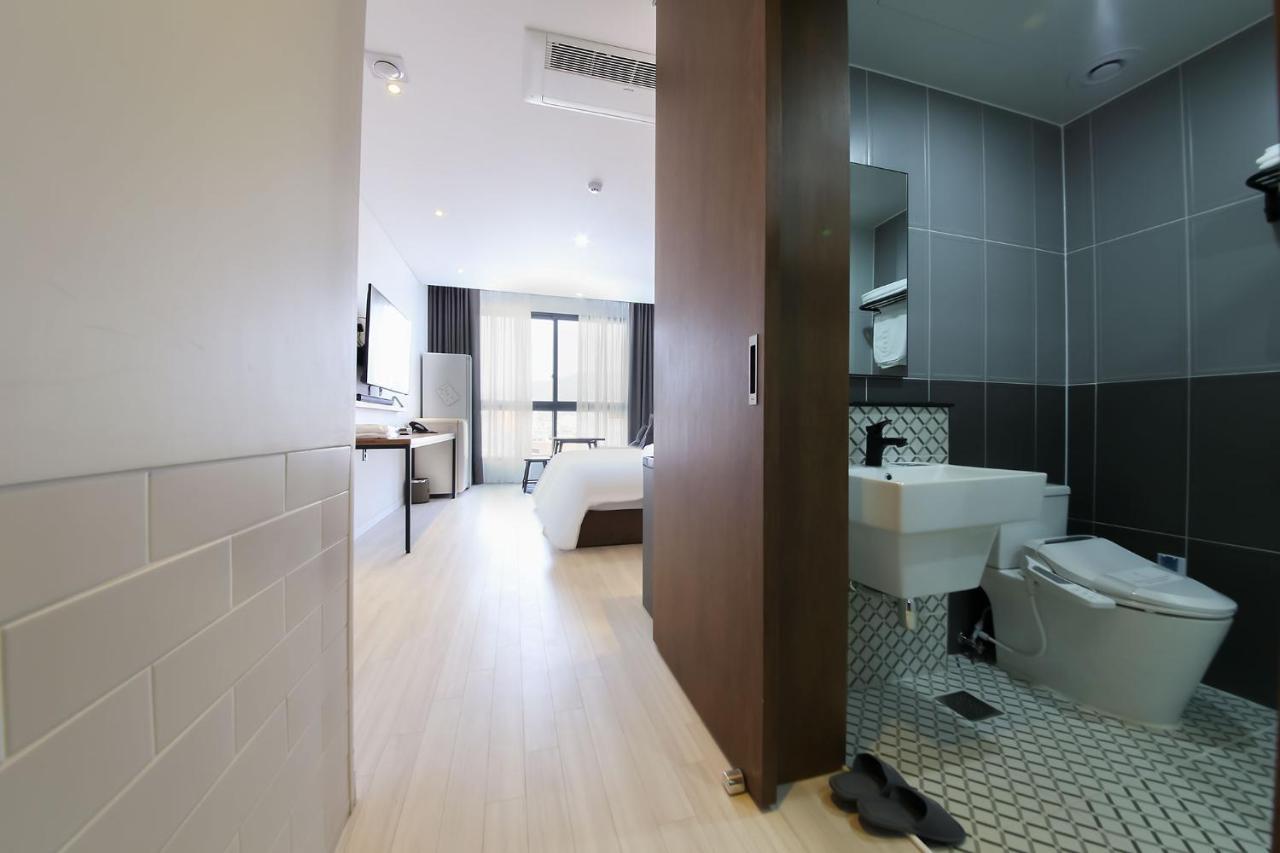 Hotel Raum Szuncshon Kültér fotó